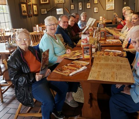 cracker barrell group